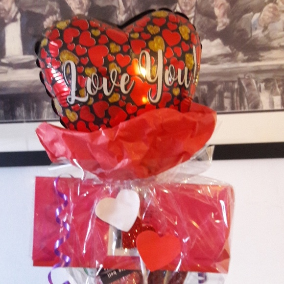 Valentine's Day Gift Basket - Picture 6 of 8